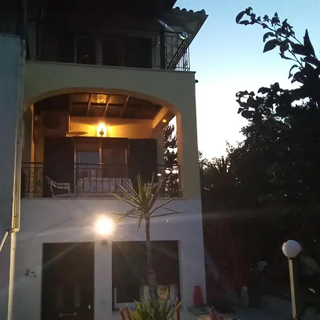 Spiros Maisonette At Vardas Apartment