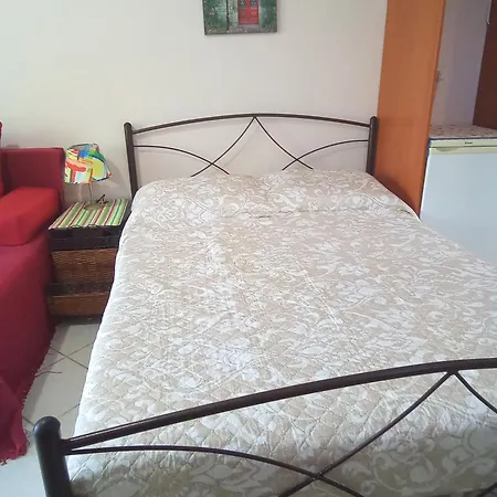 Spiros Maisonette At Vardas *