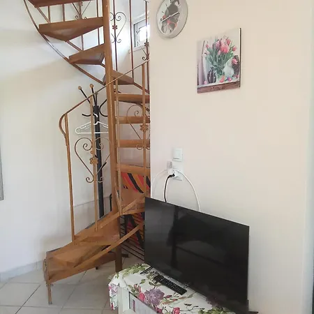 Apartment Spiros Maisonette At Vardas *