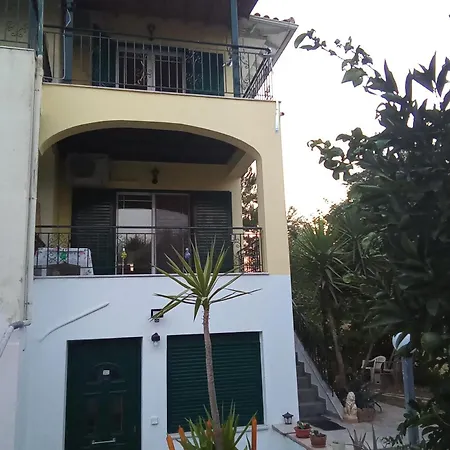 Spiros Maisonette At Vardas Apartment